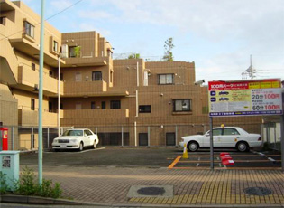 本店 絹山不動産